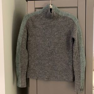 Abercrombie Sweater